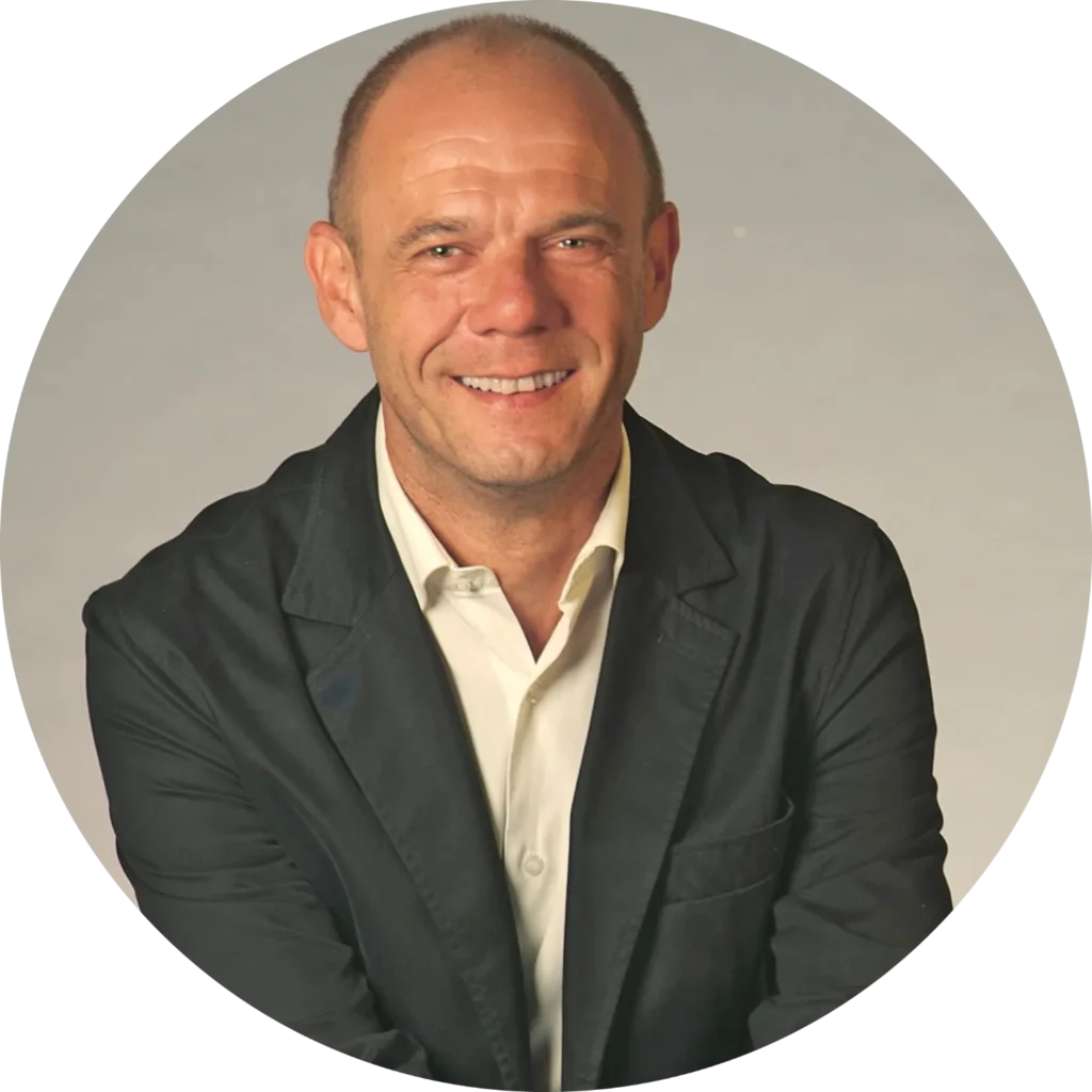 Ulrich Kern ist Business Coach und Managementberater.